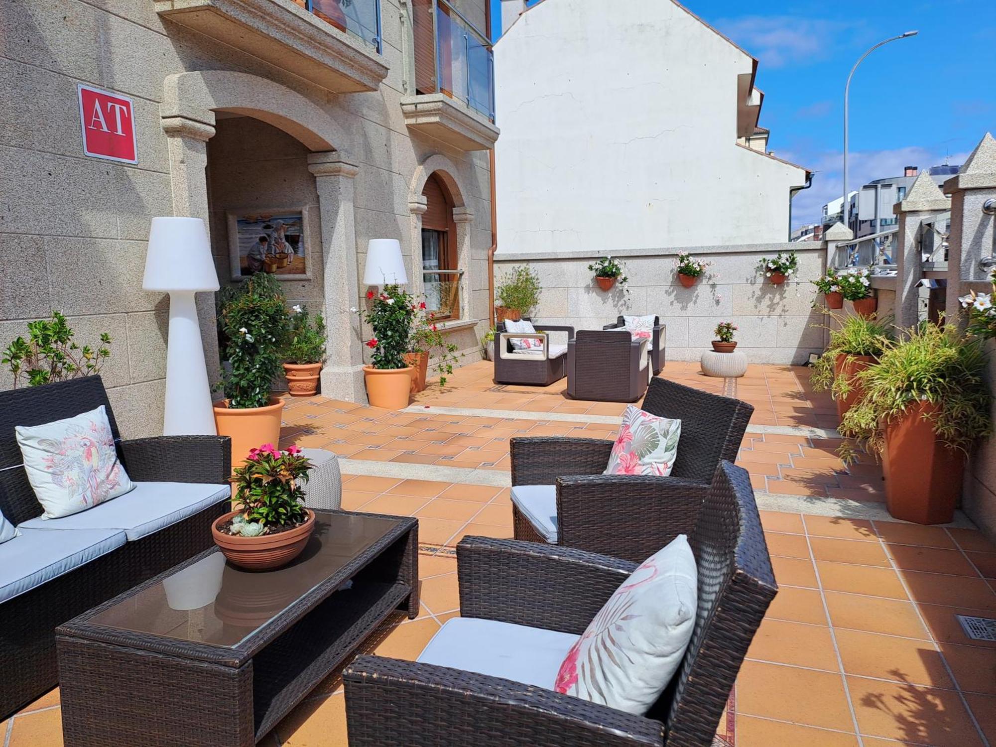 Apartamentos Playa Compostela Vilagarcia de Arousa Luaran gambar