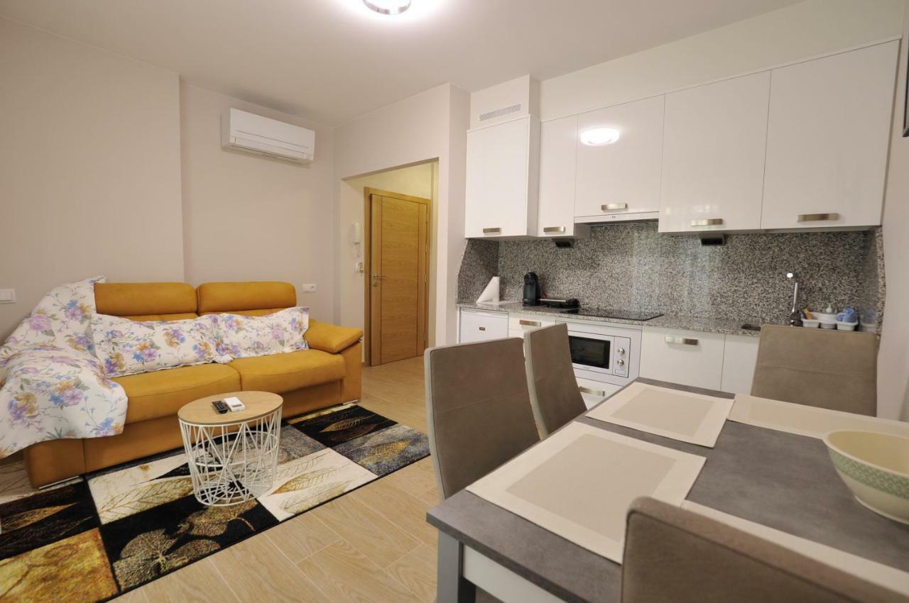 Apartamentos Playa Compostela Vilagarcia de Arousa Luaran gambar